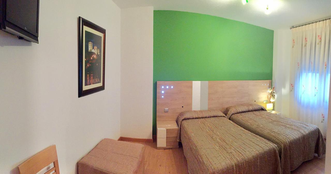 Altejo Hotel Manganeses de la Lampreana Luaran gambar